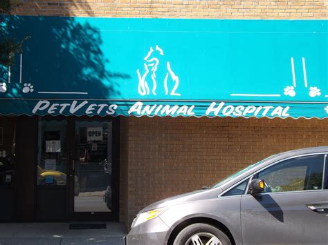 Petvets animal hospital - It means so much to us that you have chosen PetVets Animal Hospital as your local vet! We love your pets like our own and always look forward to seeing... We love your pets like our own and always look forward to seeing their adorable faces each day.